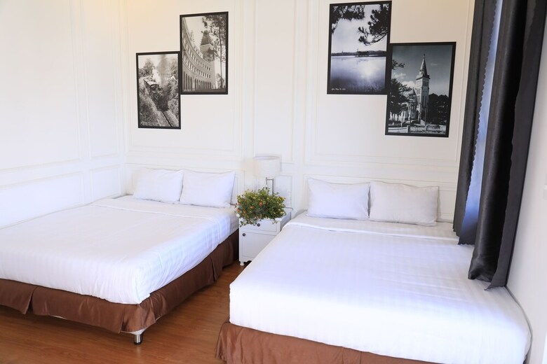 Tea Leaf Hotel 2