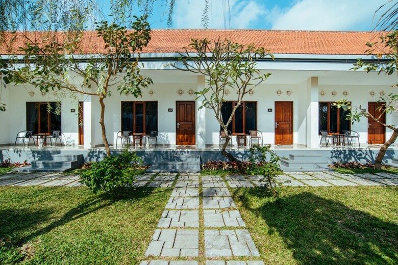 Bed & Breakfast Adil Villa And Resort