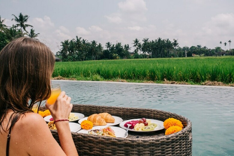 Bed & Breakfast Adil Villa And Resort