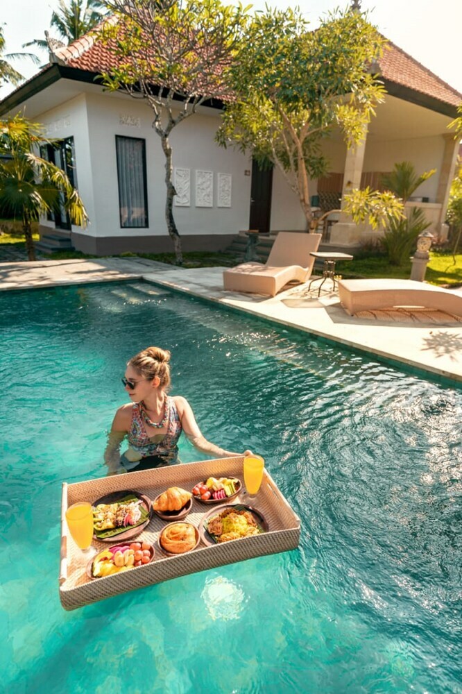 Bed & Breakfast Adil Villa And Resort