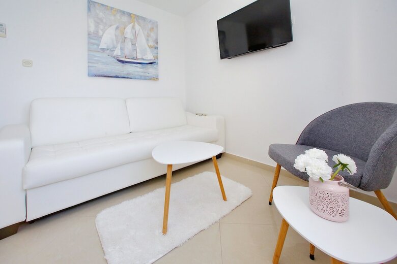 Apartments Nina