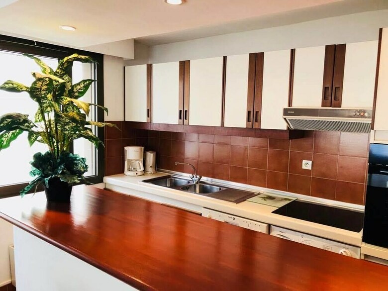 Gray D'albion Apartment