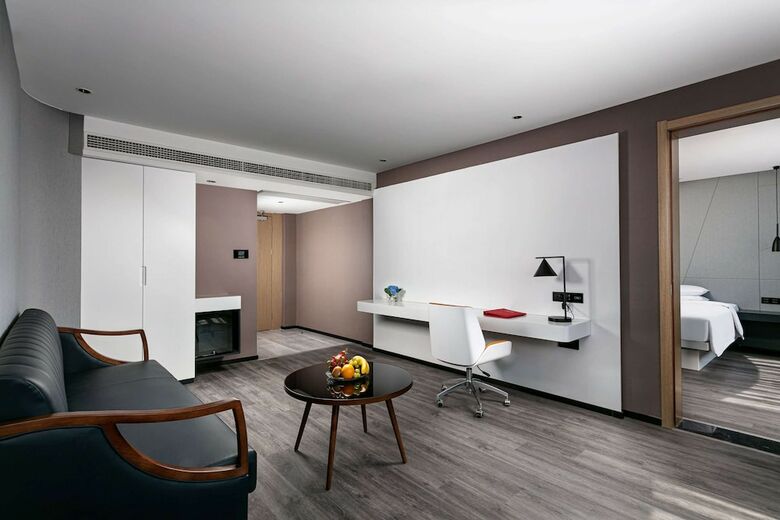 Hotel Ramada By Wyndham Yangzhou Slender West Lake