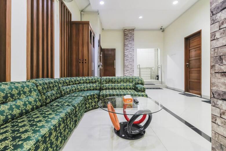 Hotel Reddoorz Syariah @ Kampung Bintang
