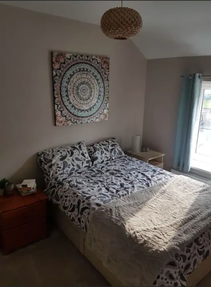Cosy 2 Bedroom House In South Bristol