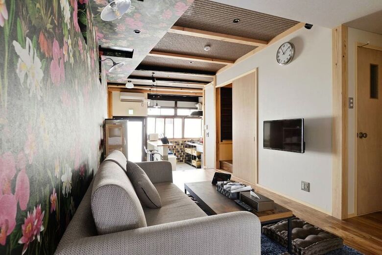 The Wonder At Stay-machiya Karahori-