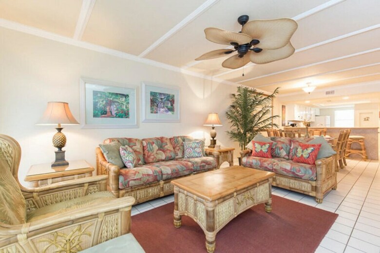 Suntide II Condominium 203
