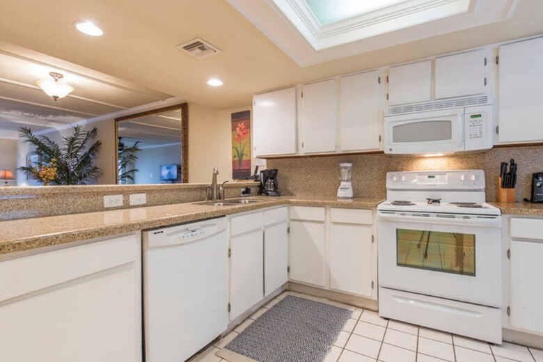 Suntide II Condominium 203