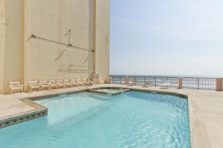 Inverness Condominium 800