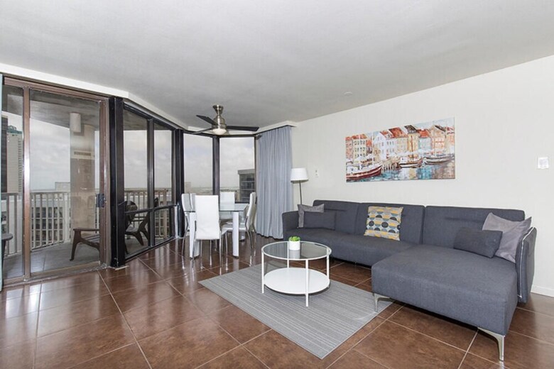 Saida Royale Condominium 9115