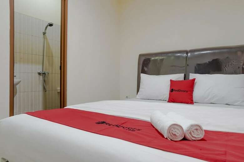 Hotel Reddoorz @ Jalan Biak Roxy Jakarta