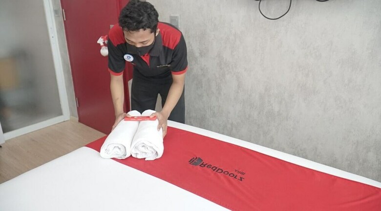 Hotel Reddoorz @ Jalan Biak Roxy Jakarta