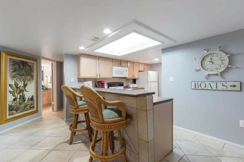 Saida IV Condominium 603