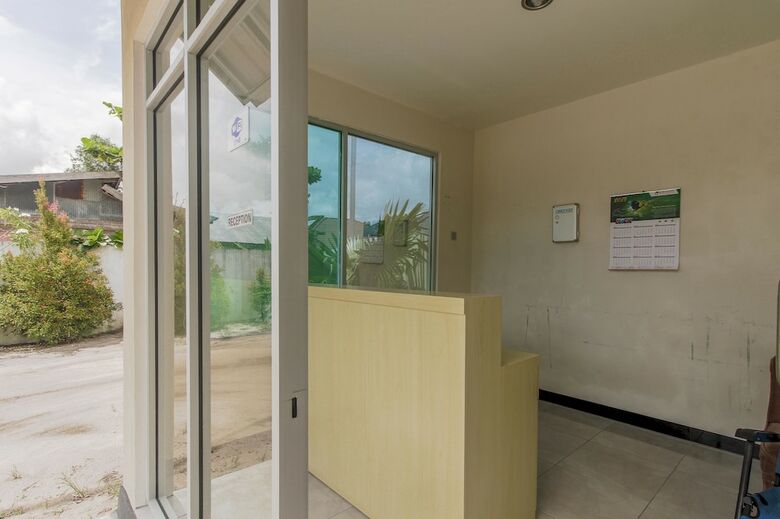Hotel Reddoorz Near Bundaran Garuda