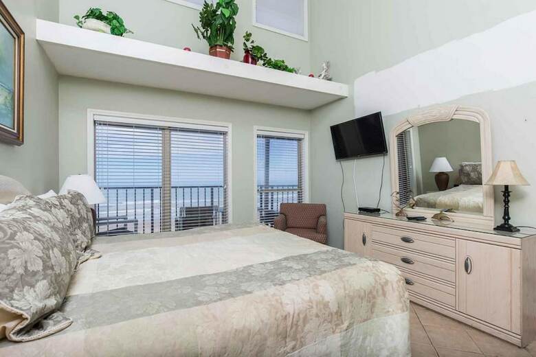 Suntide II Condominiums