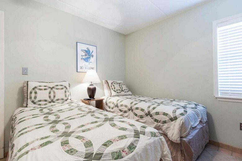Suntide II Condominiums