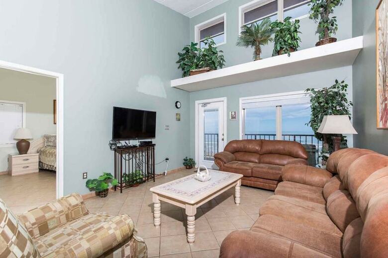Suntide II Condominiums