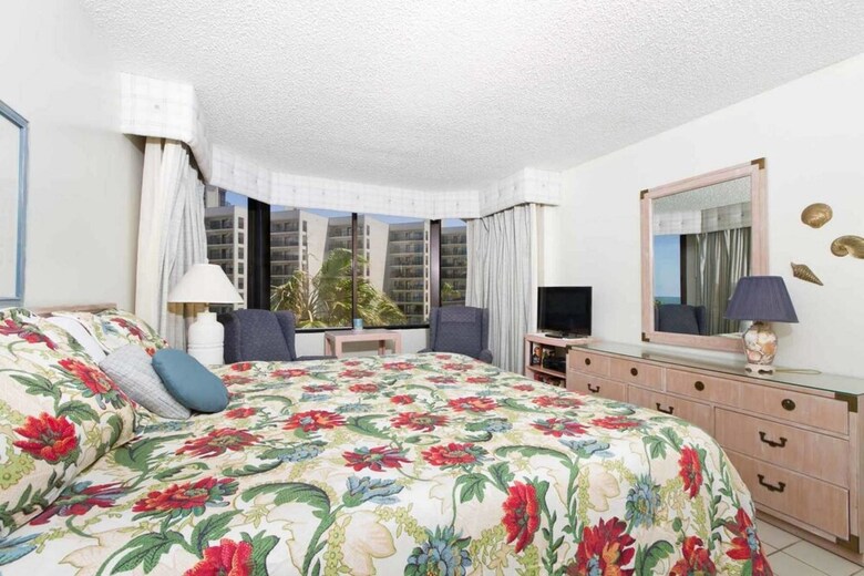 Saida Royale Condominium 9044-45