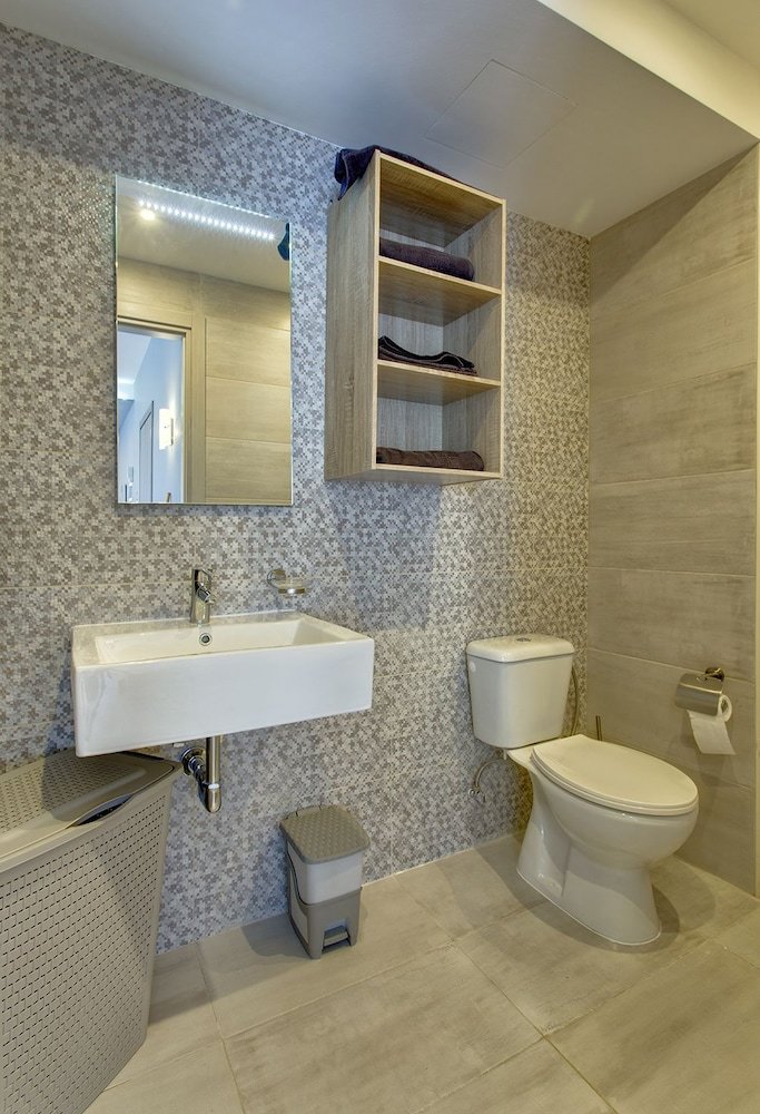 Apartamentos Modern Apt In A Prime Location, Free Wifi