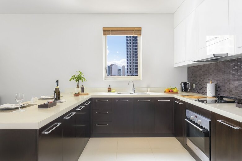 Hotel Christina's Nha Trang Costa Residences