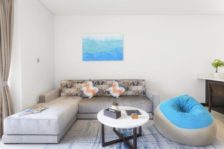 Hotel Christina's Nha Trang Costa Residences