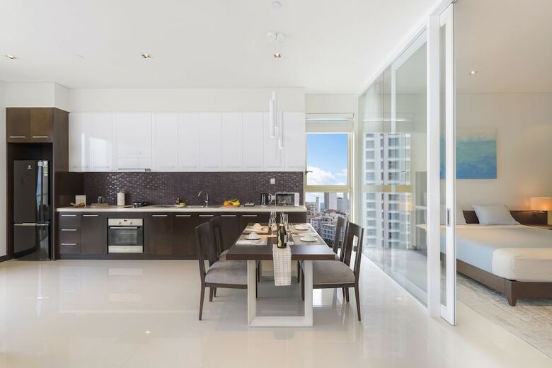 Hotel Christina's Nha Trang Costa Residences