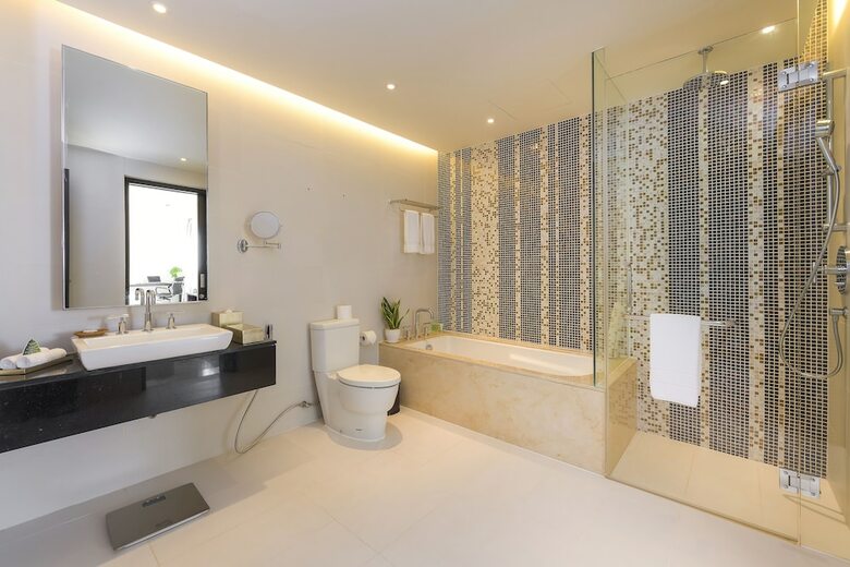 Hotel Christina's Nha Trang Costa Residences