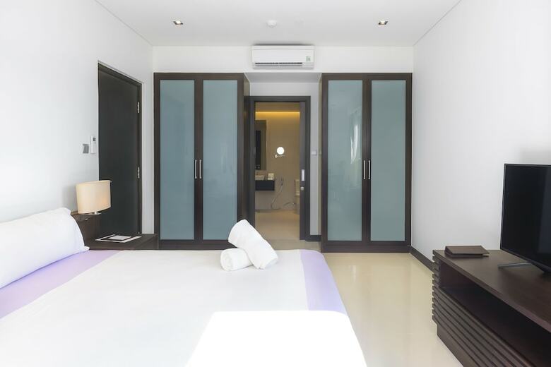 Hotel Christina's Nha Trang Costa Residences