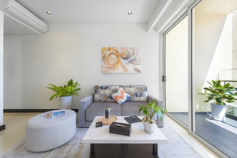 Hotel Christina's Nha Trang Costa Residences