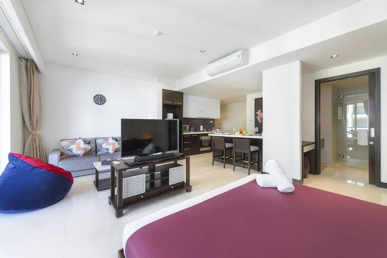 Hotel Christina's Nha Trang Costa Residences