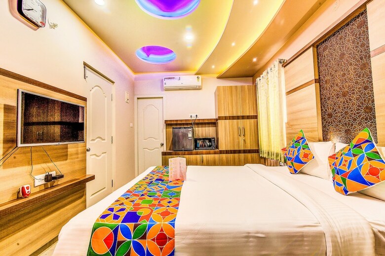 Fabhotel Vipra Enclave