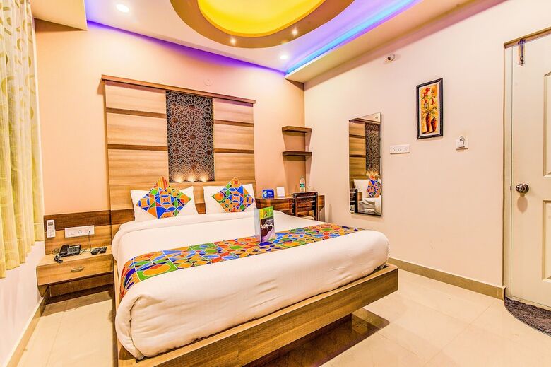 Fabhotel Vipra Enclave