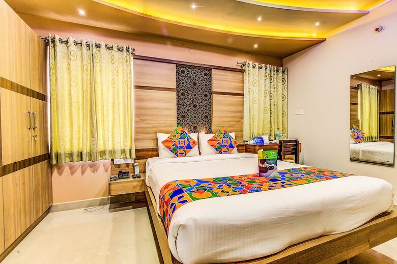Fabhotel Vipra Enclave