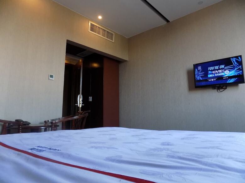 Freedom City Hotel