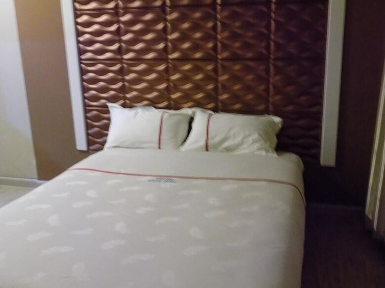 Freedom City Hotel