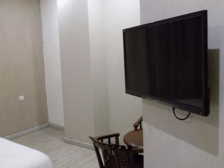 Freedom City Hotel