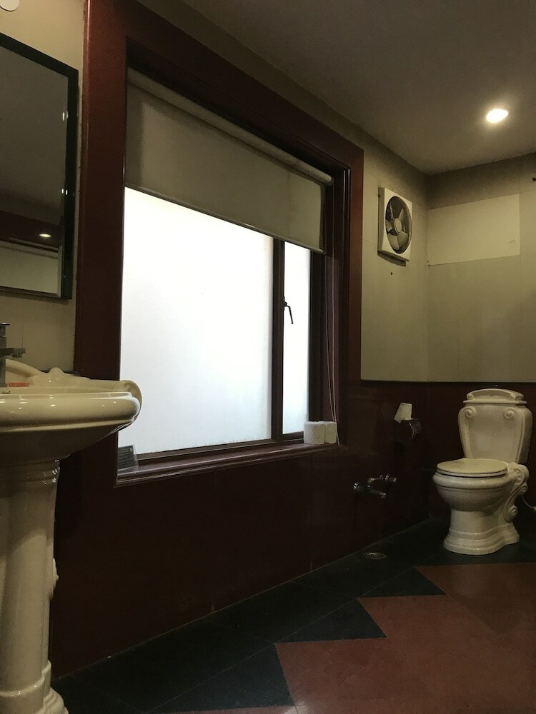 Delite Hotel - Faridabad