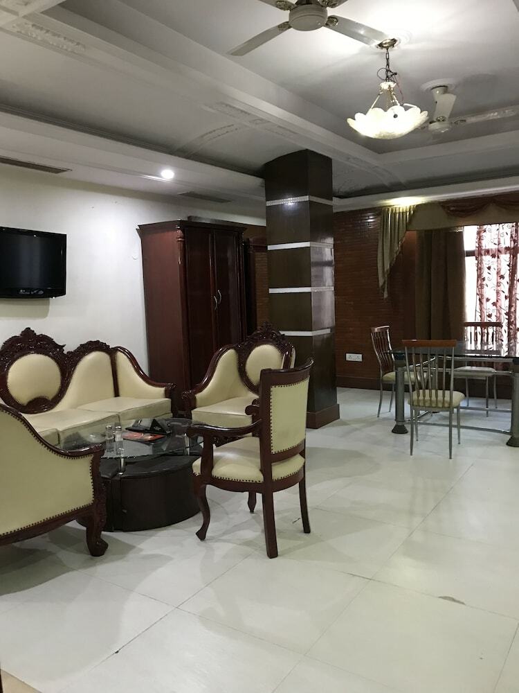 Delite Hotel - Faridabad