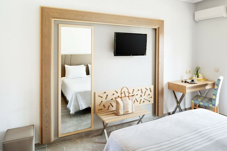Philoxenia Hotel