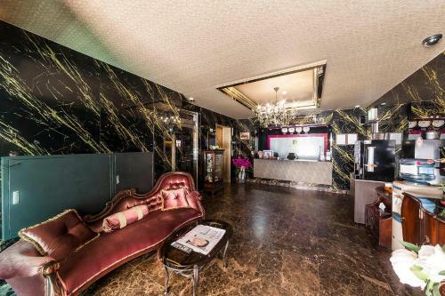 Ed Hotel