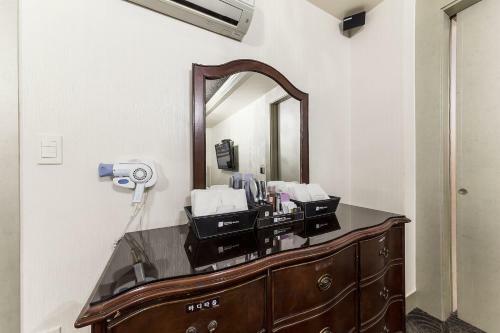 Ed Hotel