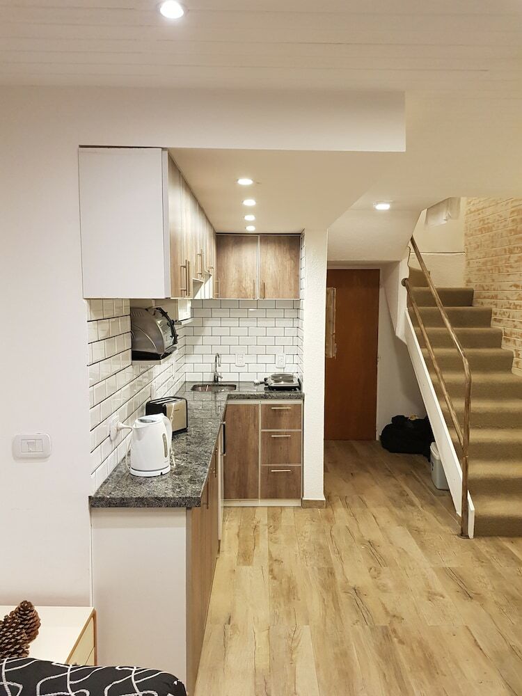 Apartamentos Las Le�as Edificio Corinto 756