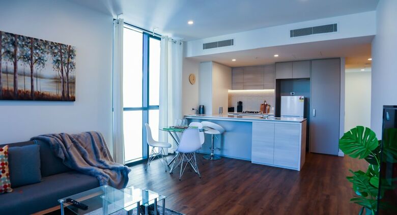 Waterfront City View Apartment