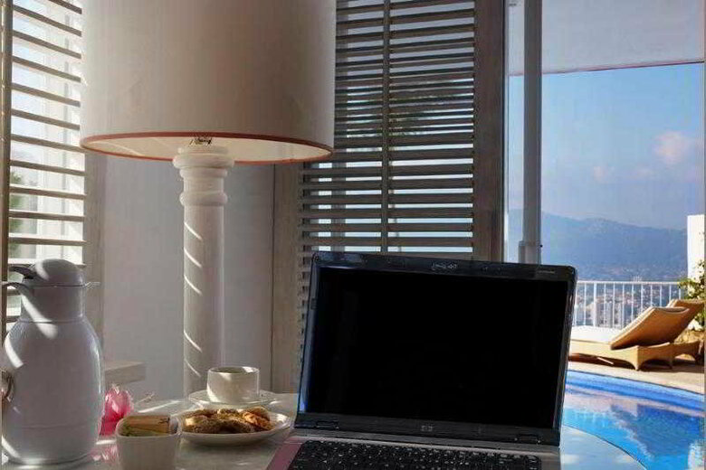 Hotel Las Brisas