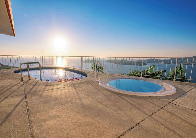 Hotel Las Brisas