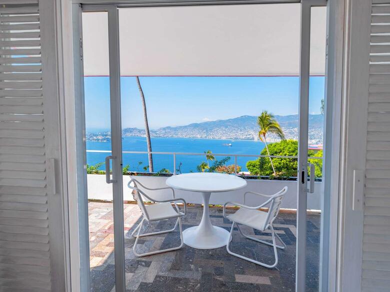 Hotel Las Brisas