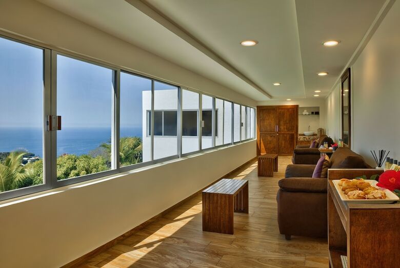 Hotel Las Brisas
