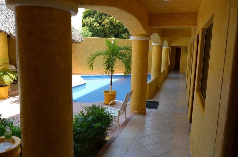 Hotel Villas La Lupita