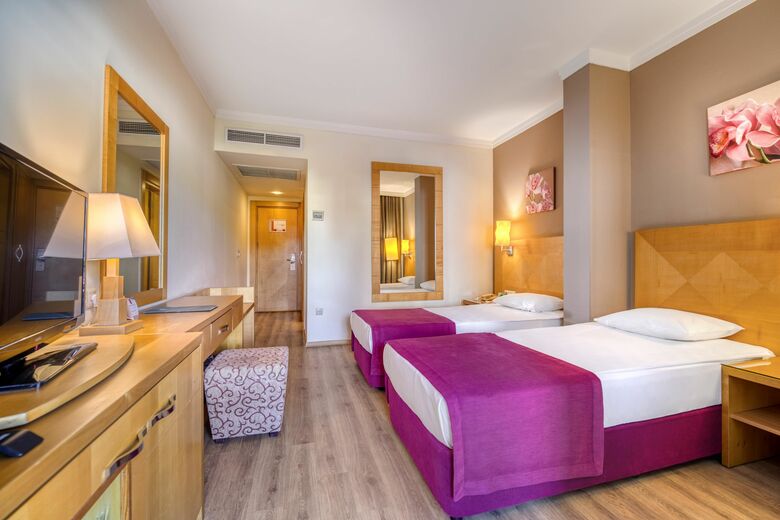 Hotel Aska Buket