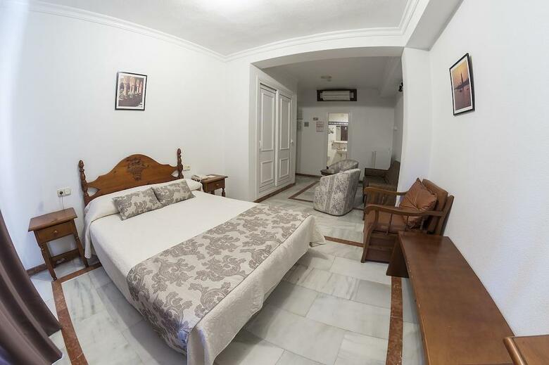 Hotel La Pinta